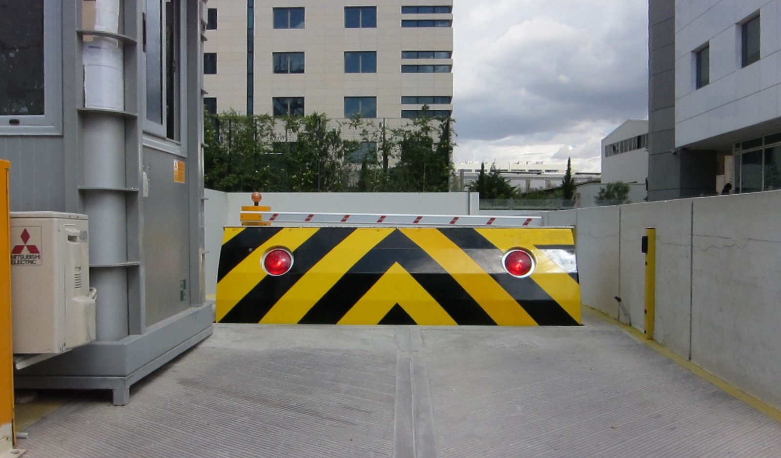 Anti ram barriers mounted
