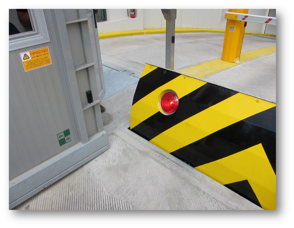 What are road blockers for? Objectives of road barrier before gate